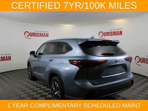 Used 2022 Toyota Highlander XLE FWD image 5