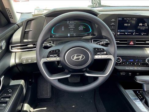 New 2025 Hyundai Elantra Blue image 8