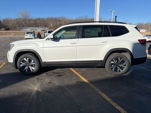 New 2026 Volkswagen Atlas SE image 4