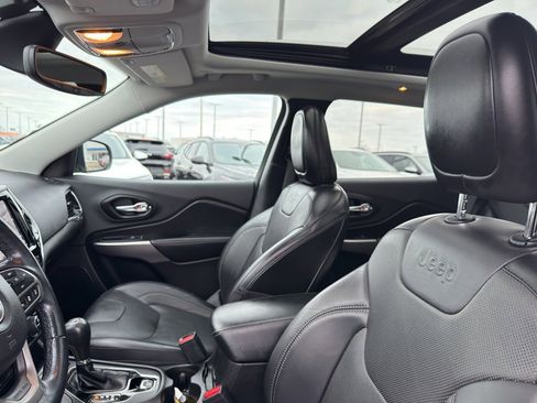 Used 2021 Jeep Cherokee Limited w/ Trailer Tow Group image 27