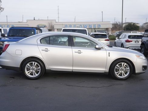 Used 2009 Lincoln MKS image 5
