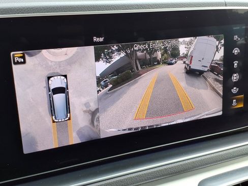 Used 2020 Mercedes-Benz GLS 450 4MATIC image 20