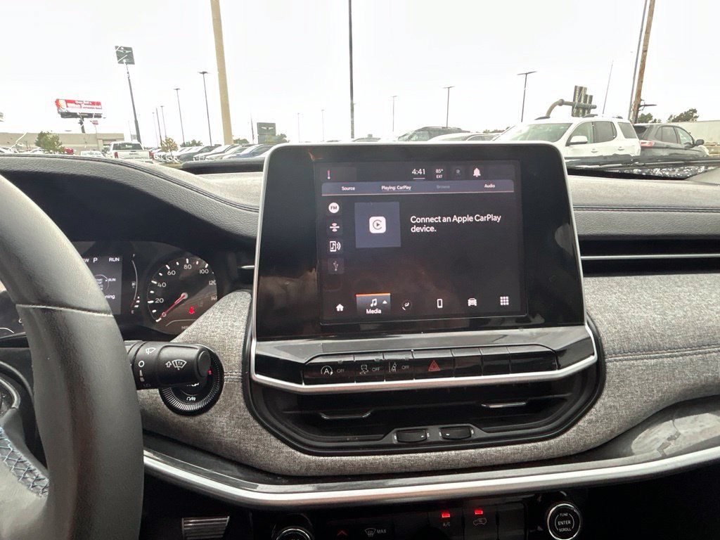 Used 2022 Jeep Compass Latitude w/ Sun and Sound Group FWD image 19