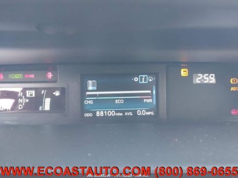 Used 2015 Toyota Prius V Three image 11