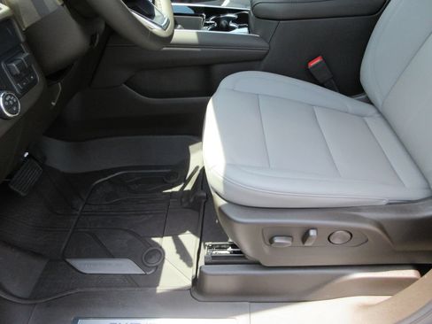 New 2026 Chevrolet Tahoe LT w/ Comfort Package AWD/4WD image 21