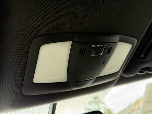 Used 2011 Nissan 370Z Touring w/ Sport Pkg image 21