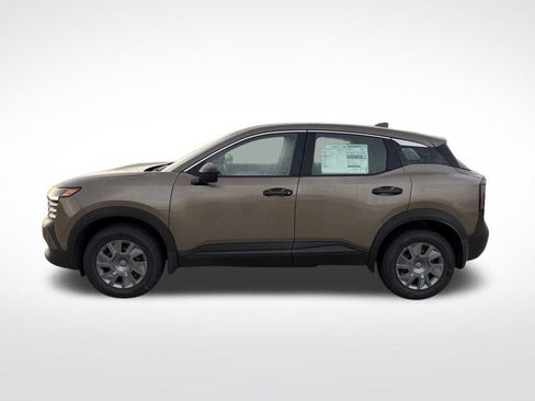 Used 2025 Nissan Kicks S image 6