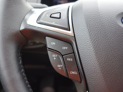 Used 2024 Ford Edge SEL w/ Convenience Package AWD/4WD image 15