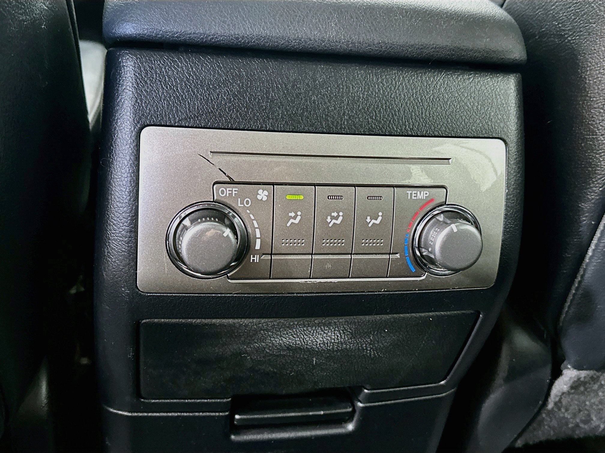 Used 2013 Toyota Highlander SE AWD/4WD image 24