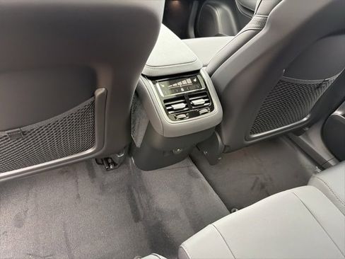 New 2026 Volvo XC90 B6 Plus w/ Protection Package Premier image 8
