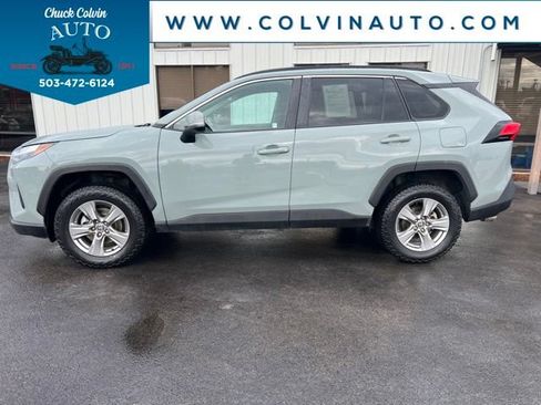 Used 2023 Toyota RAV4 XLE AWD/4WD image 10