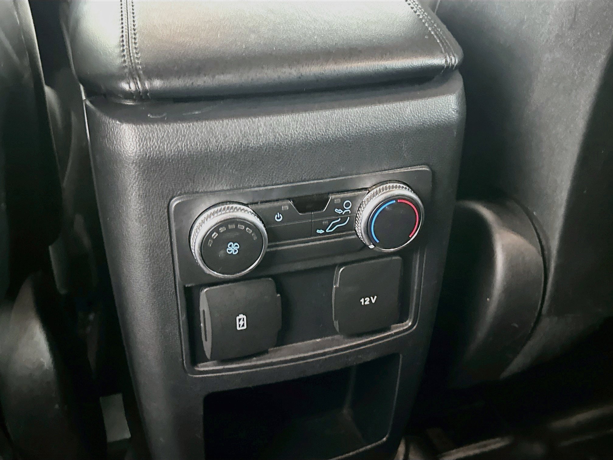 Used 2020 Ford Explorer XLT RWD image 26