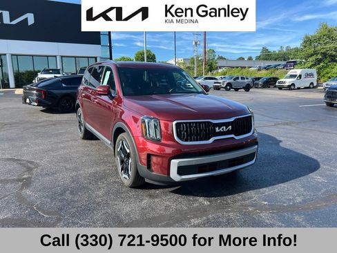 Certified 2024 Kia Telluride EX w/ EX Captain's Chair Package AWD/4WD image 4