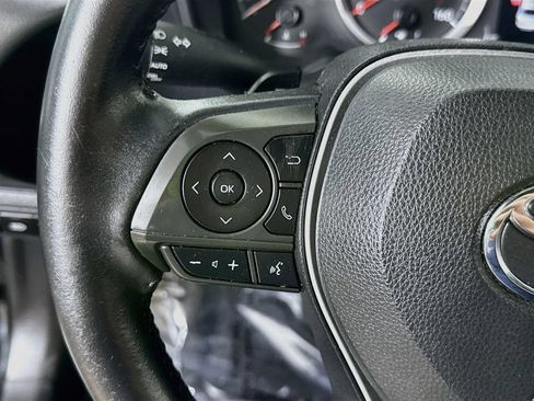 Used 2021 Toyota Corolla SE w/ Carpet Mat Package (TMS) FWD image 19