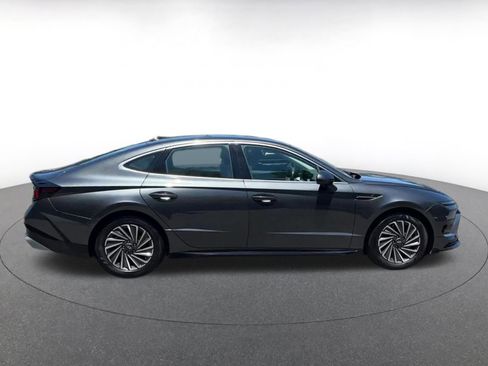 Used 2025 Hyundai Sonata SEL FWD image 15