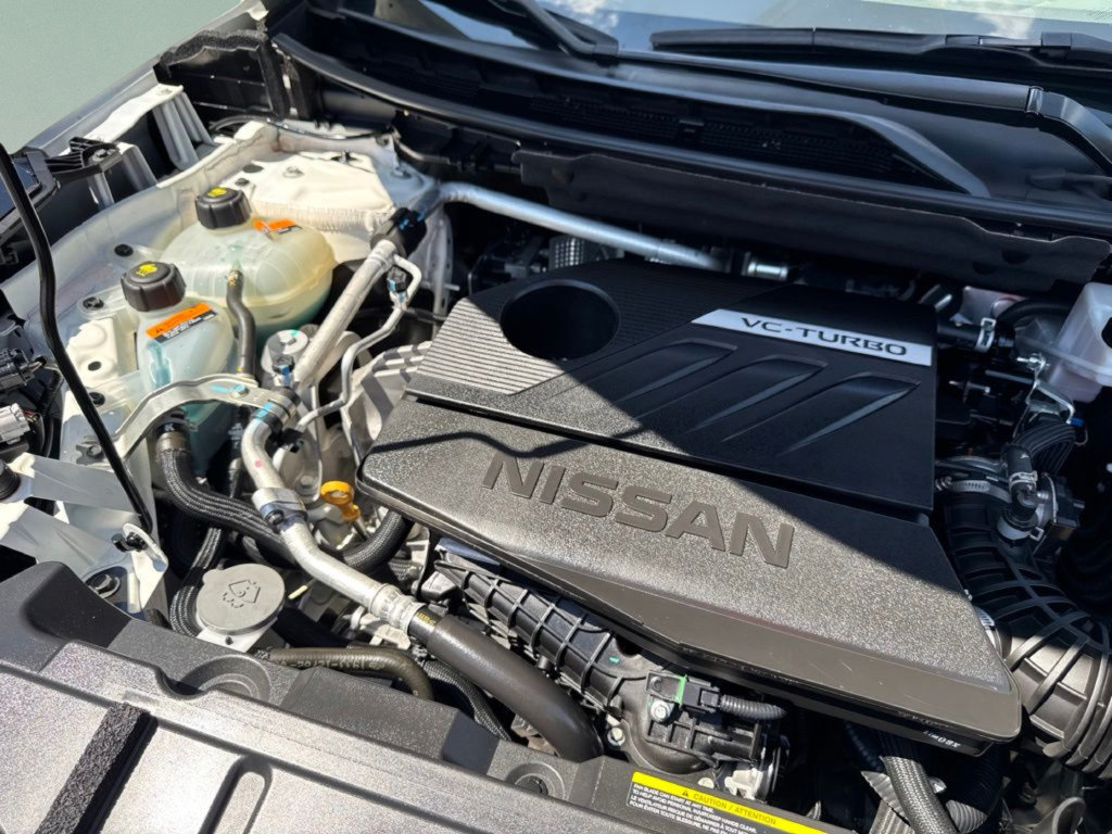 Used 2023 Nissan Rogue SV FWD image 38