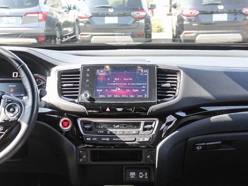 Used 2023 Honda Ridgeline Black Edition image 18