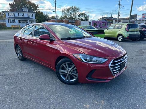 Used 2018 Hyundai Elantra SEL image 2