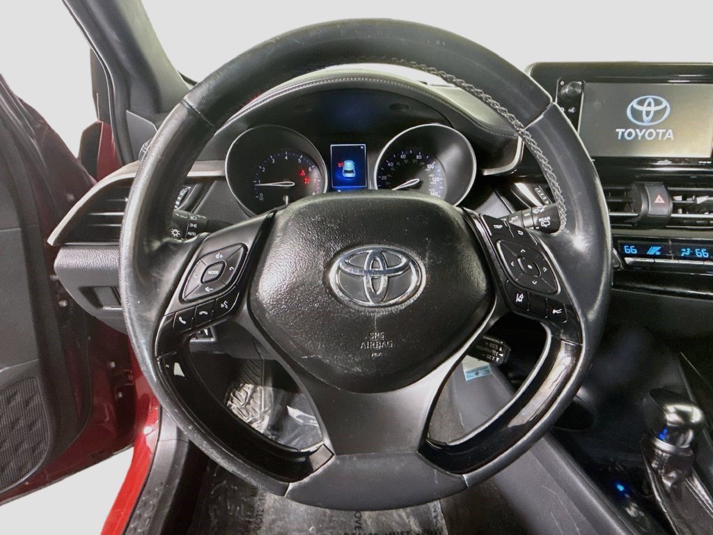 Used 2018 Toyota C-HR XLE FWD image 12