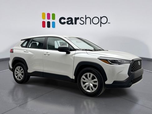 Used 2023 Toyota Corolla Cross L image 7