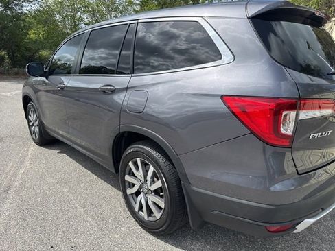 Used 2021 Honda Pilot EX image 2