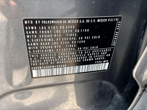 Used 2019 Volkswagen Tiguan SEL Premium R-Line FWD image 35