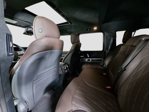 Used 2023 Mercedes-Benz G 550 image 24