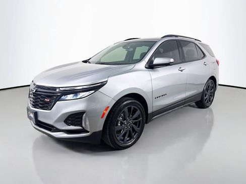 Used 2024 Chevrolet Equinox RS w/ RS Leather Package image 3