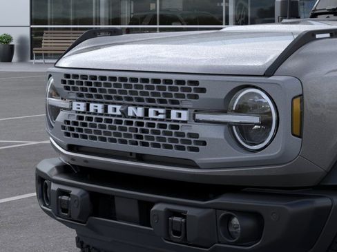 New 2025 Ford Bronco Badlands image 19