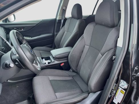 Used 2025 Subaru Outback Premium AWD/4WD image 21