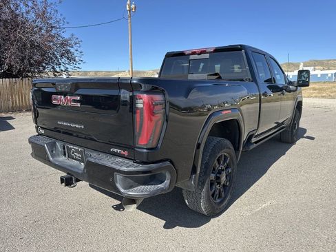 Used 2024 GMC Sierra 3500 AT4 w/ AT4 Premium Plus Package image 7
