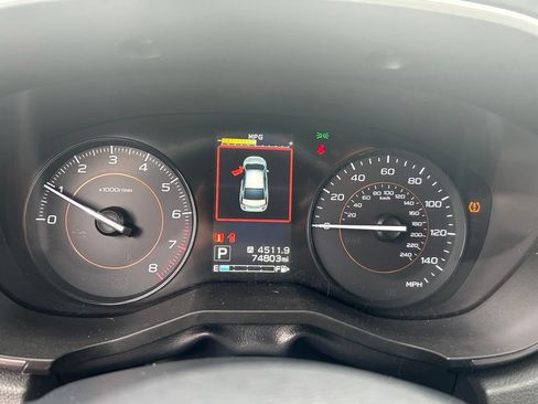 Used 2018 Subaru Crosstrek 2.0i Premium w/ Eyesight System AWD/4WD image 17