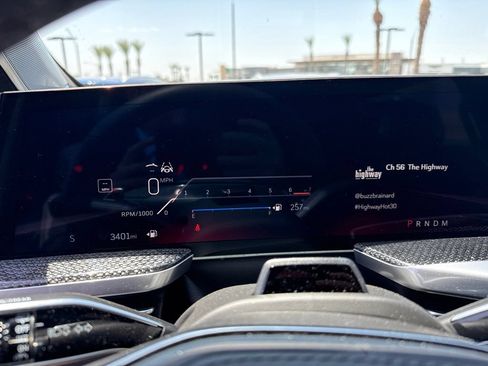 Used 2026 Cadillac Escalade V w/ LPO, Onyx Lite Package AWD/4WD image 5