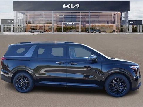 New 2026 Kia Carnival SX w/ SX Dark Edition Package image 2