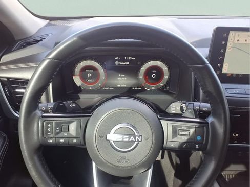 Used 2024 Nissan Rogue SL AWD/4WD image 20