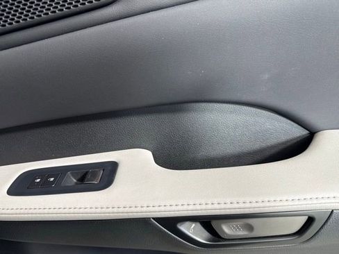 Used 2025 Lexus RX 350 w/ Convenience Package image 31