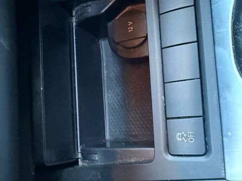 Used 2010 Volkswagen Jetta TDI image 44