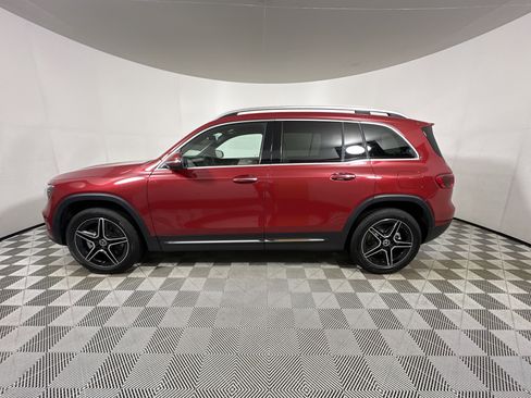 New 2026 Mercedes-Benz GLB 250 4MATIC image 4