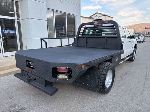 Used 2017 Chevrolet Silverado 3500 W/T w/ WT Convenience Package image 3