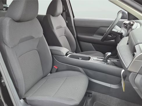 New 2026 Nissan Kicks S image 16