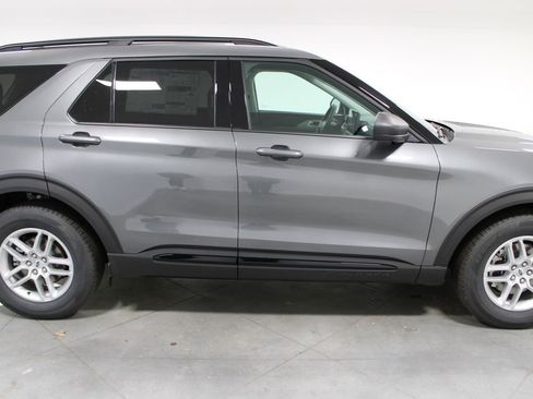 New 2026 Ford Explorer Active w/ Active Comfort Package image 10