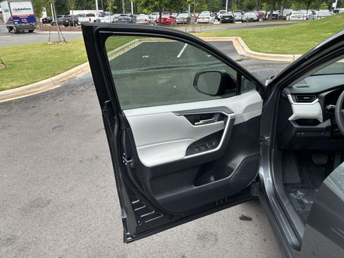 Used 2025 Toyota RAV4 XLE Premium FWD image 14