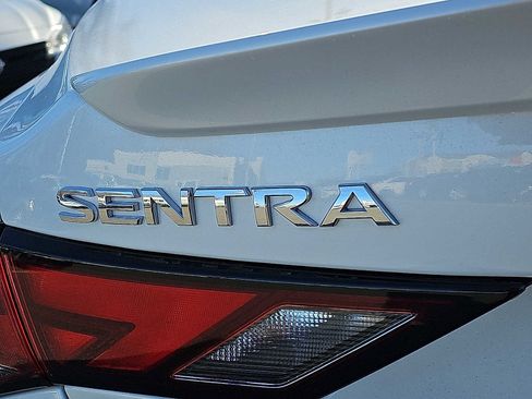 Used 2025 Nissan Sentra SR image 31
