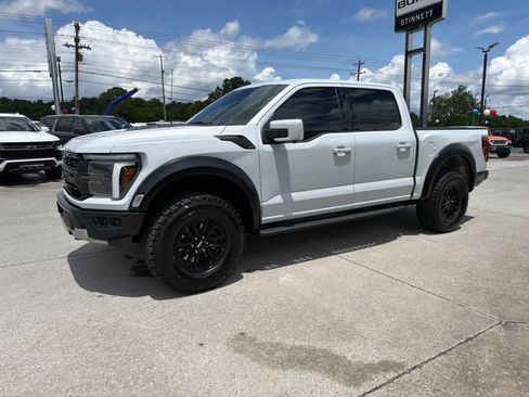 Used 2025 Ford F150 Raptor AWD/4WD image 2
