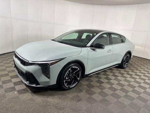 Used 2025 Kia K4 GT-Line w/ GT-Line Sunroof Package image 7