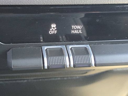 Used 2022 RAM 1500 Big Horn AWD/4WD image 7