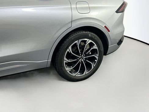 Used 2024 Lincoln Nautilus Reserve image 30