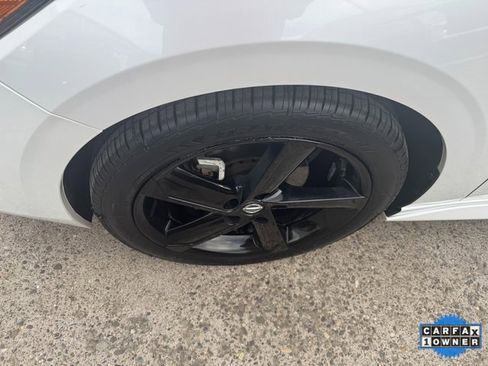 Used 2022 Nissan Sentra SR w/ Midnight Edition image 19