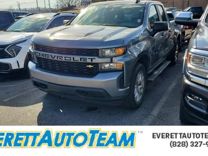 Used 2022 Chevrolet Silverado 1500 Custom w/ Safety Confidence Package