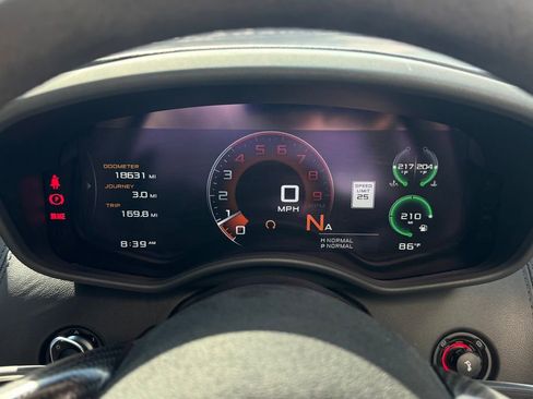 Used 2019 McLaren 570S Spider image 57